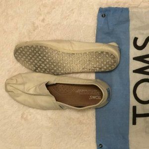 TOMS Beige Slip-on Loafers w/ bag